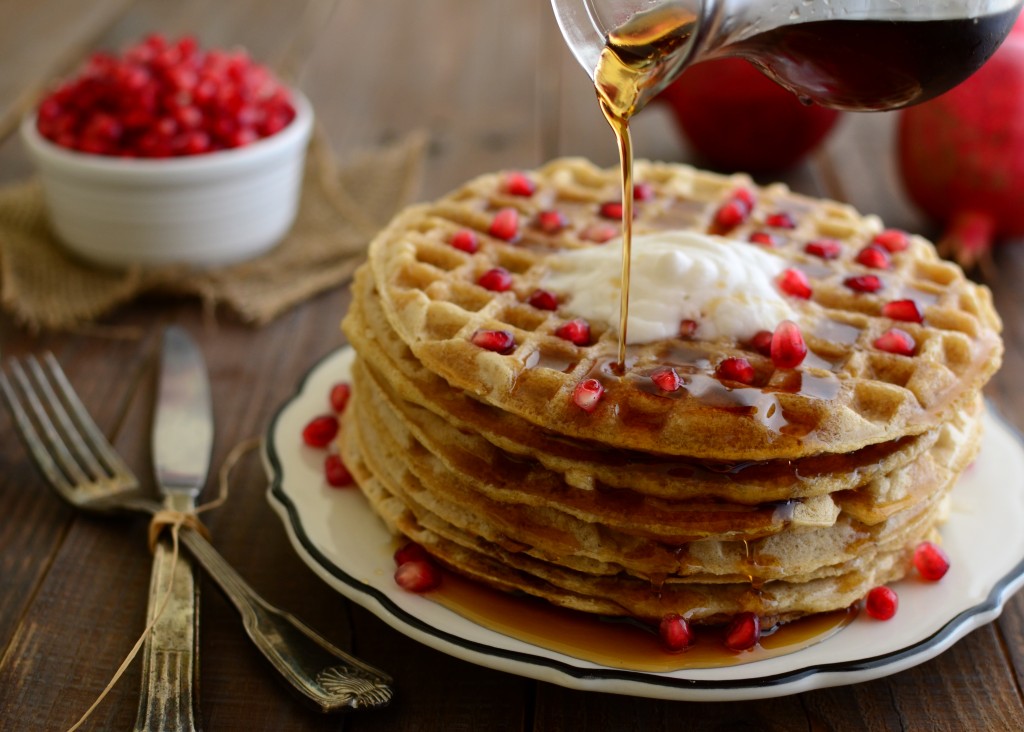 Simple Oat Waffles