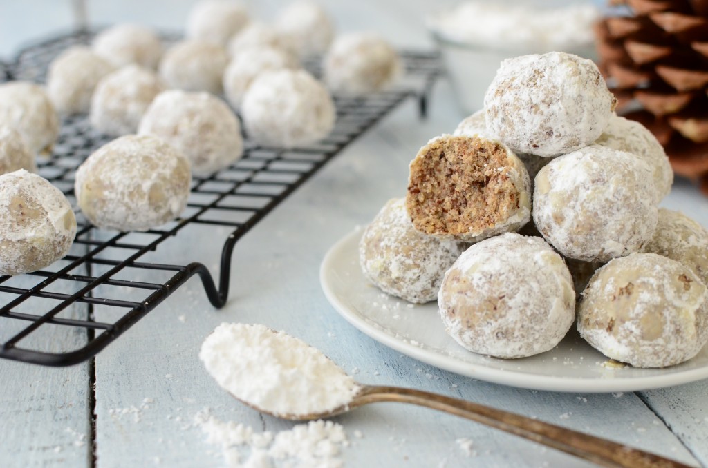 Christmas Pecan Snowballs